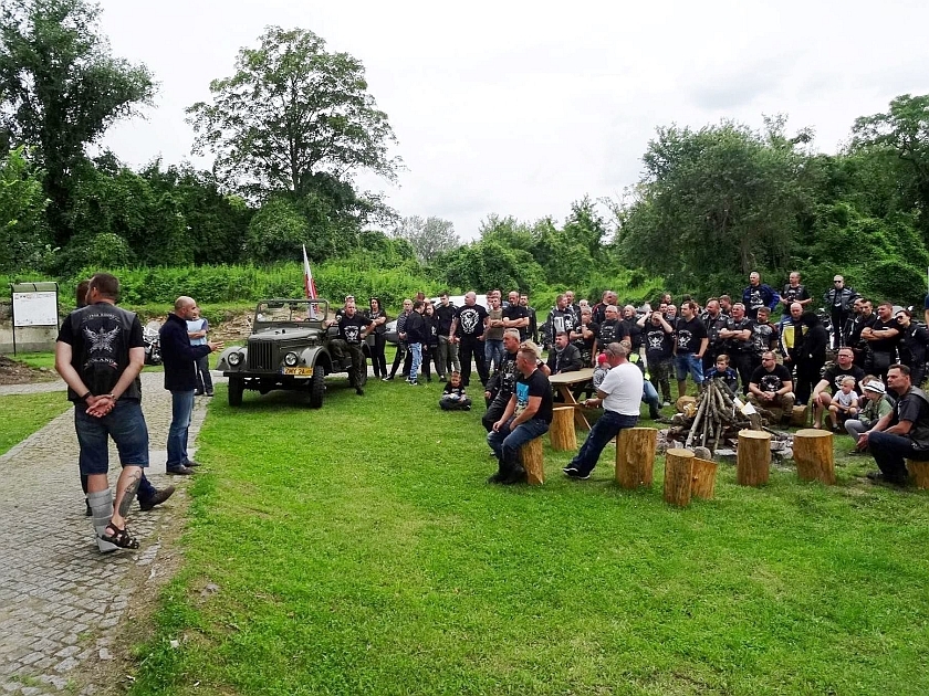 Motocykliści z Free Riders na Starym Mieście