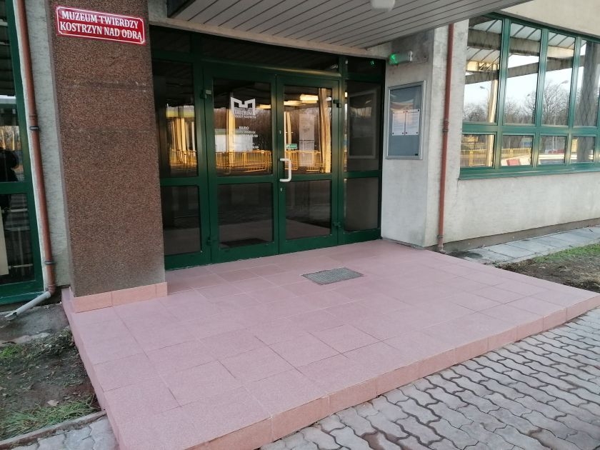 Remont wejść do MTK