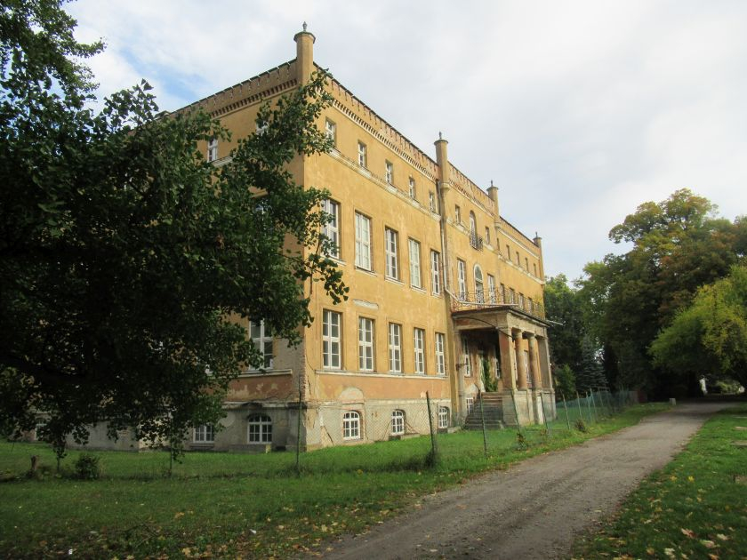 Zwiedzanie Dąbroszyna w ofercie MTK