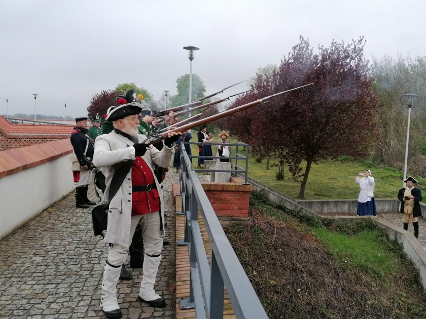 Wiosenny biwak militarny